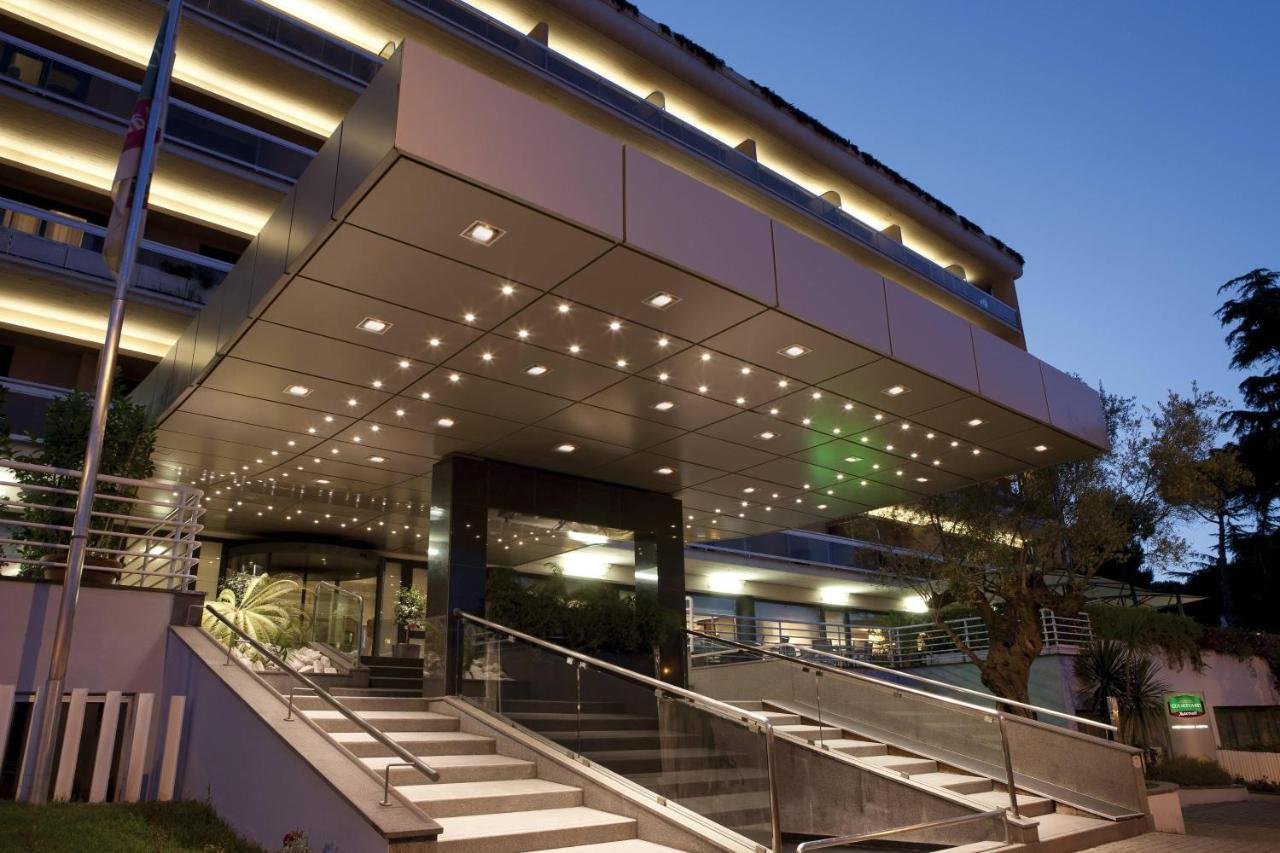 Courtyard by Marriott Rome Central Park 1
